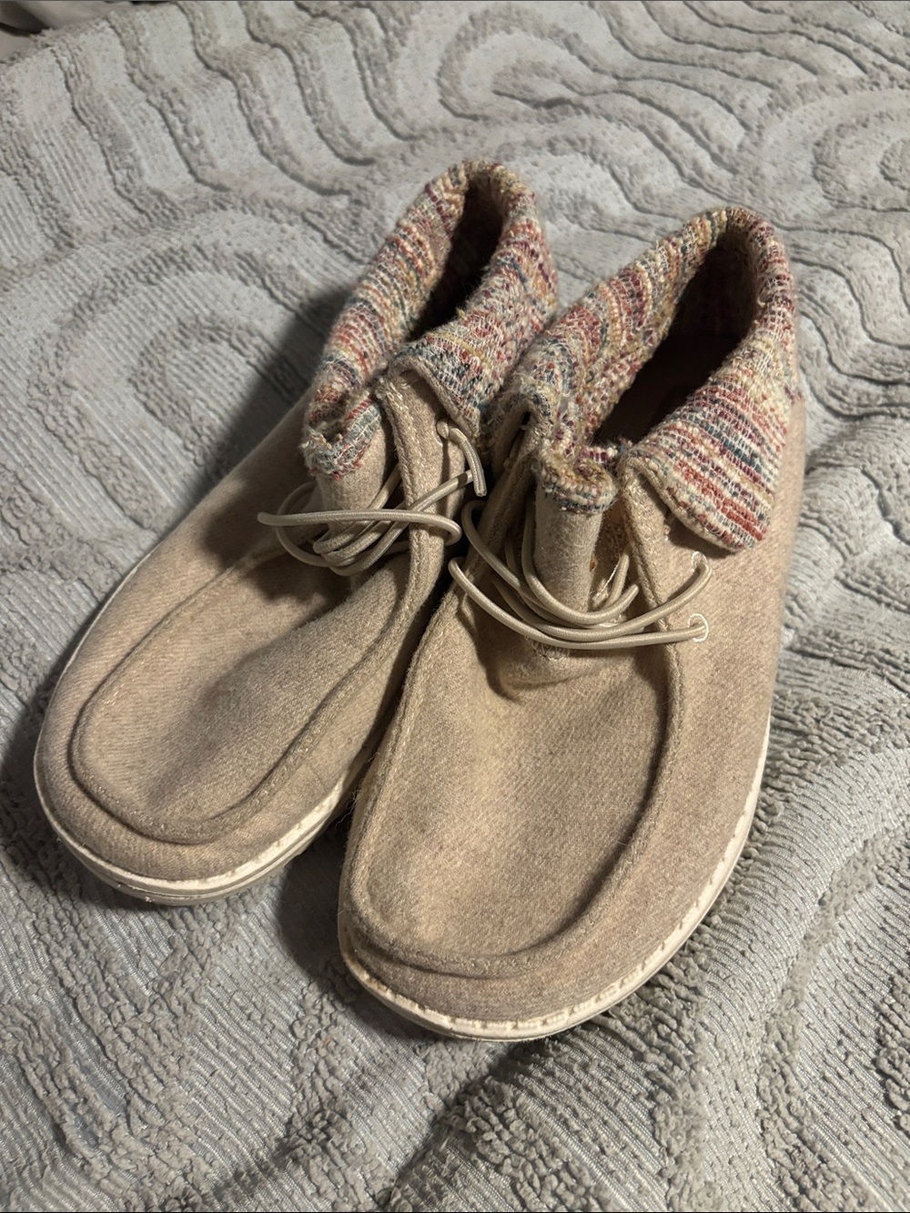 Hey Dude Tan Chukka Boots with Multicolor Knit Collar